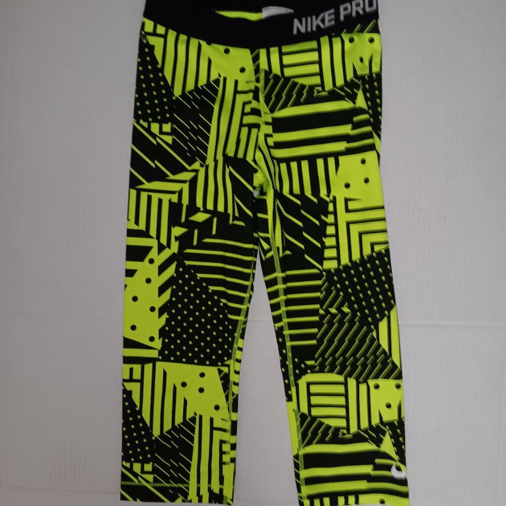 NIKE PRO QUARTER LENGTH ACTIVE LEGGINGS NEON GREEN BLACK SIZE SMALL
